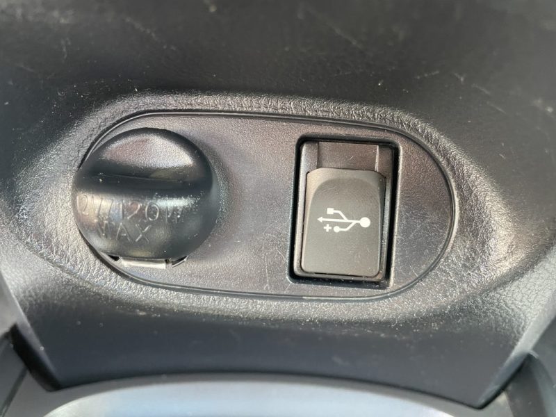 TOYOTA YARIS HYBRID 2019