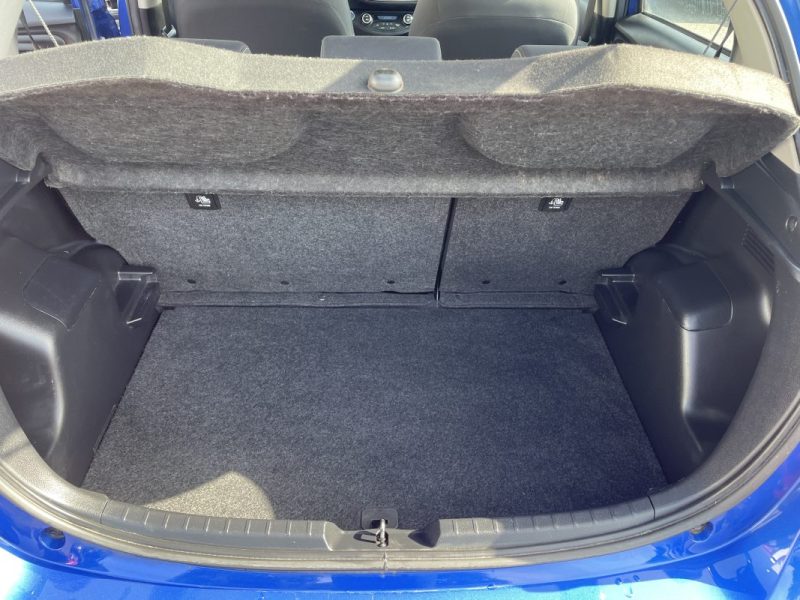 TOYOTA YARIS HYBRID 2019