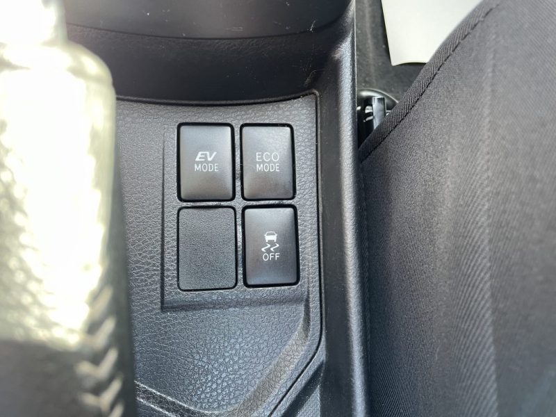 TOYOTA YARIS HYBRID 2019