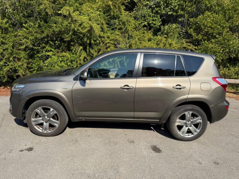 TOYOTA RAV4 2011