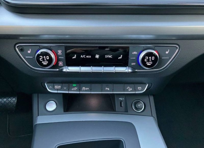 Audi Q5 50 TFSIe Quattro S Tronic S-Line 2025