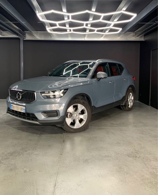 VOLVO XC40 2019