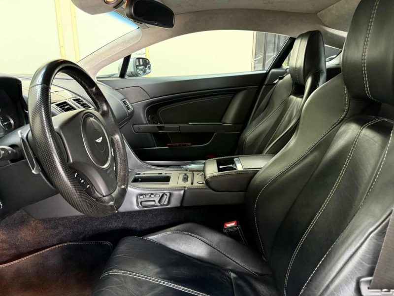 ASTON MARTIN V8 VANTAGE 2008