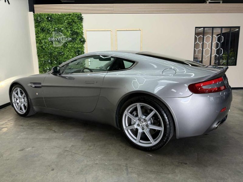 ASTON MARTIN V8 VANTAGE 2008