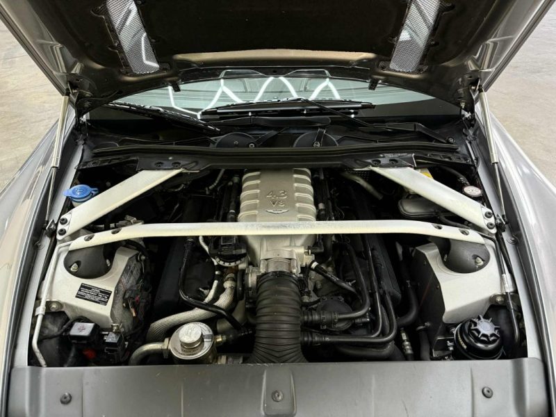ASTON MARTIN V8 VANTAGE 2008