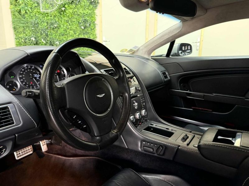 ASTON MARTIN V8 VANTAGE 2008
