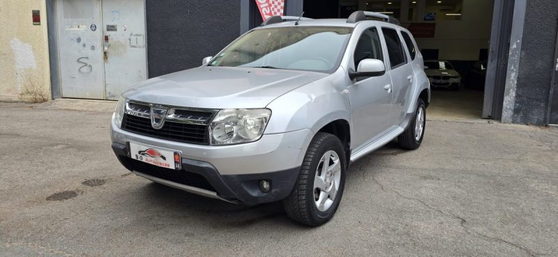 Dacia Duster 1.5 dCi 110 CH Lauréate , *Clim*, *Radar de recul*, *Cuir*