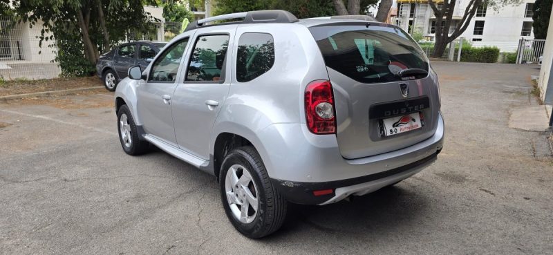 Dacia Duster 1.5 dCi 110 CH Lauréate , *Clim*, *Radar de recul*, *Cuir*