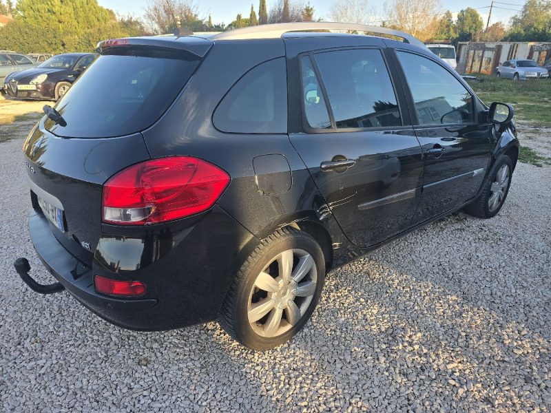 RENAULT CLIO 2011 XV DE FRANCE 1.5 DCI 90CH