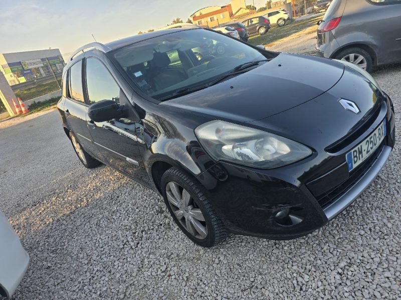 RENAULT CLIO 2011 XV DE FRANCE 1.5 DCI 90CH