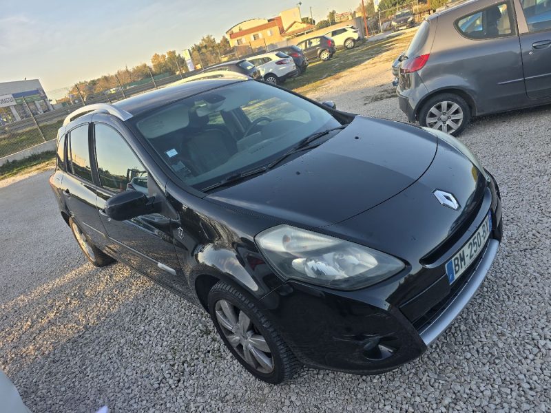 RENAULT CLIO 2011 XV DE FRANCE 1.5 DCI 90CH
