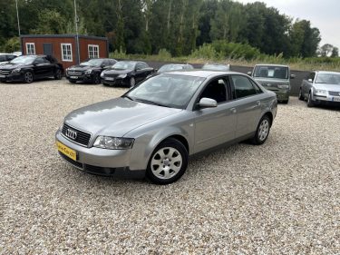 AUDI A4 2002