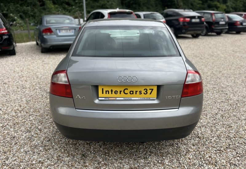 AUDI A4 2002
