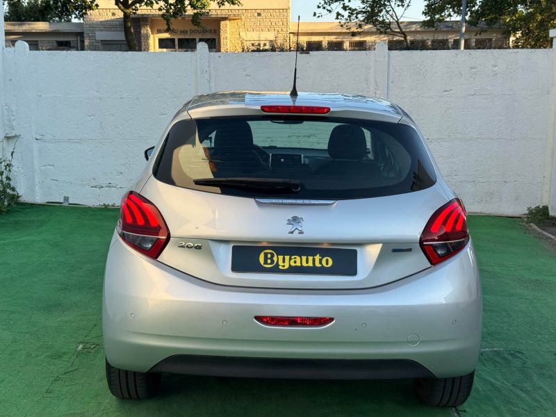 PEUGEOT 208 2017