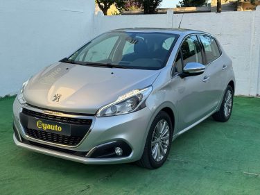 PEUGEOT 208 2017