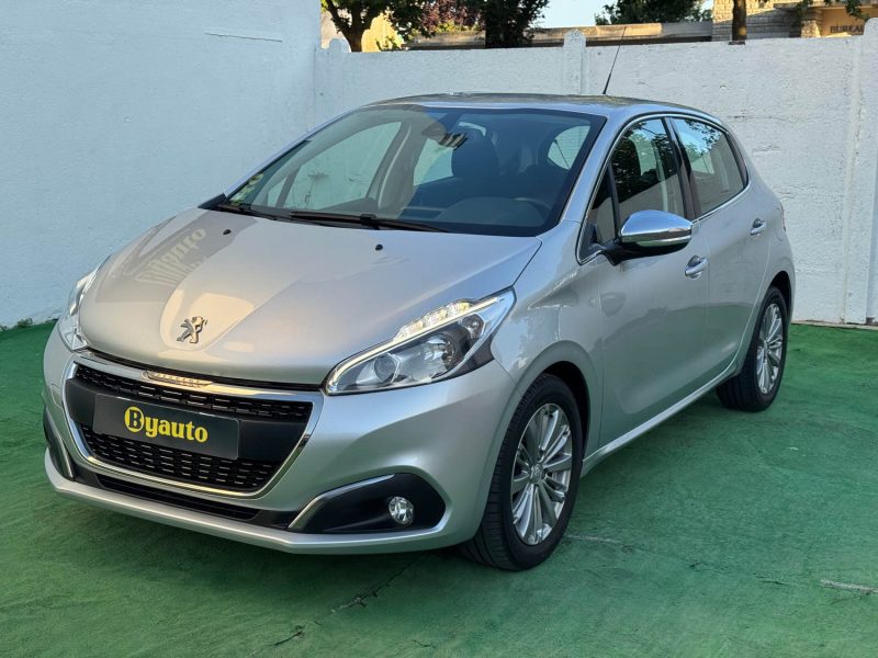 PEUGEOT 208 2017