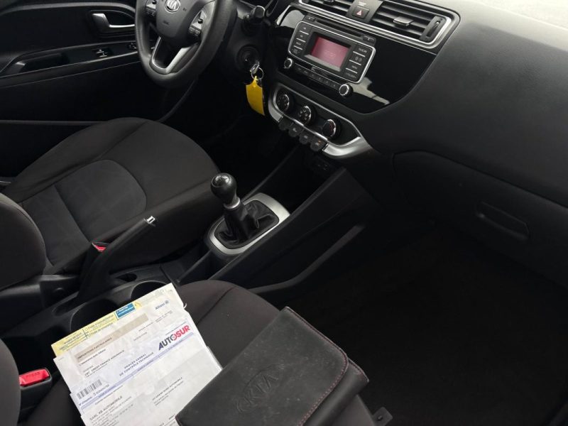 KIA RIO 2015