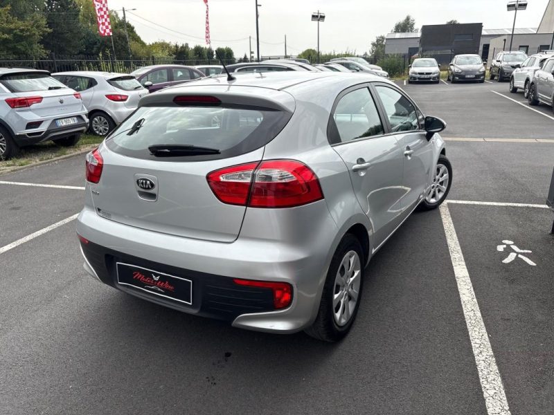 KIA RIO 2015