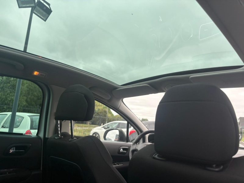 PEUGEOT 3008 1.6 HDi 110ch Féline 🚙 Toit pano 🌞 / Distri OK 🔧 / Affichage 👓 / Garantie ✅