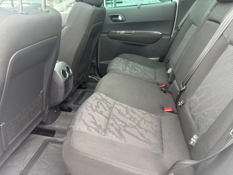 PEUGEOT 3008 1.6 HDi 110ch Féline 🚙 Toit pano 🌞 / Distri OK 🔧 / Affichage 👓 / Garantie ✅