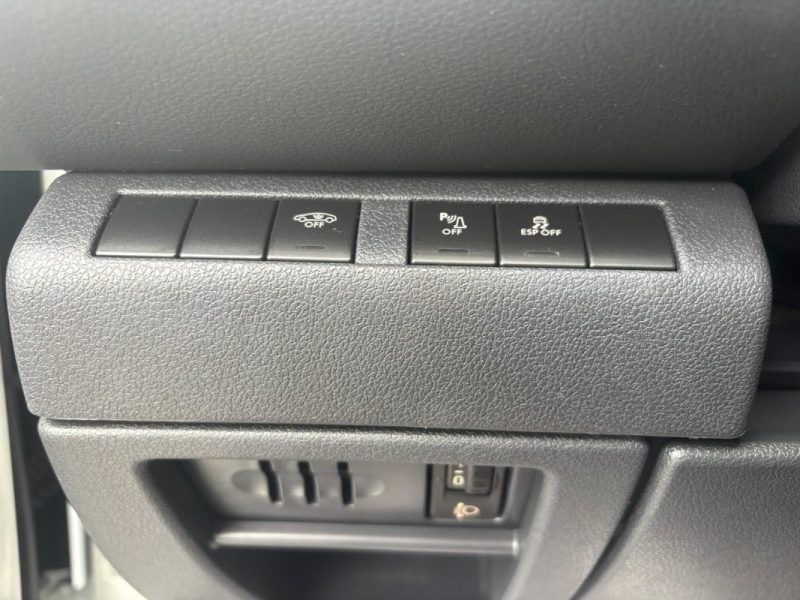 PEUGEOT 3008 1.6 HDi 110ch Féline 🚙 Toit pano 🌞 / Distri OK 🔧 / Affichage 👓 / Garantie ✅