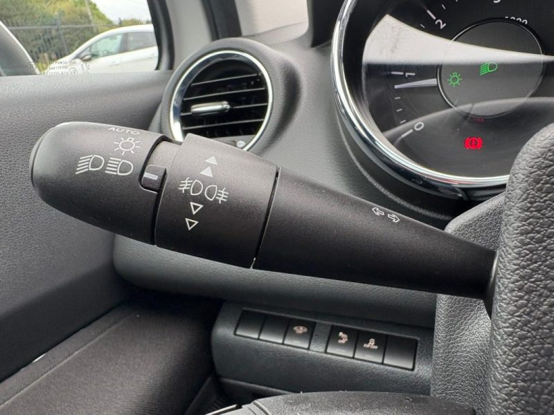 PEUGEOT 3008 1.6 HDi 110ch Féline 🚙 Toit pano 🌞 / Distri OK 🔧 / Affichage 👓 / Garantie ✅