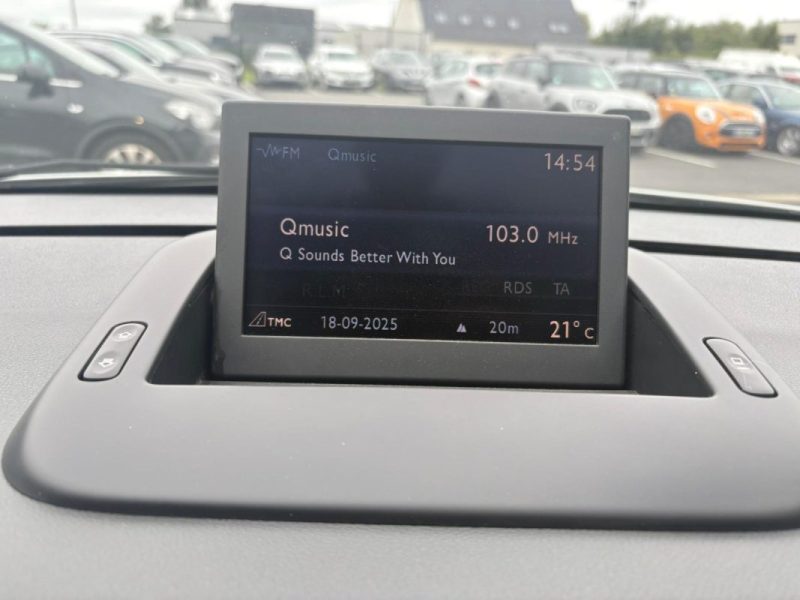 PEUGEOT 3008 1.6 HDi 110ch Féline 🚙 Toit pano 🌞 / Distri OK 🔧 / Affichage 👓 / Garantie ✅