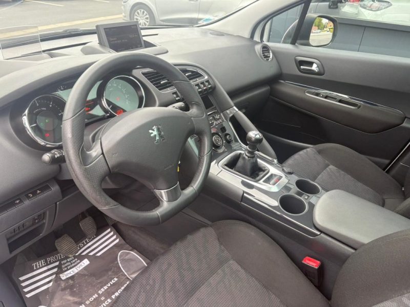 PEUGEOT 3008 1.6 HDi 110ch Féline 🚙 Toit pano 🌞 / Distri OK 🔧 / Affichage 👓 / Garantie ✅