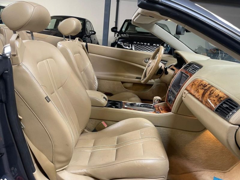JAGUAR XK CONVERTIBLE 2006