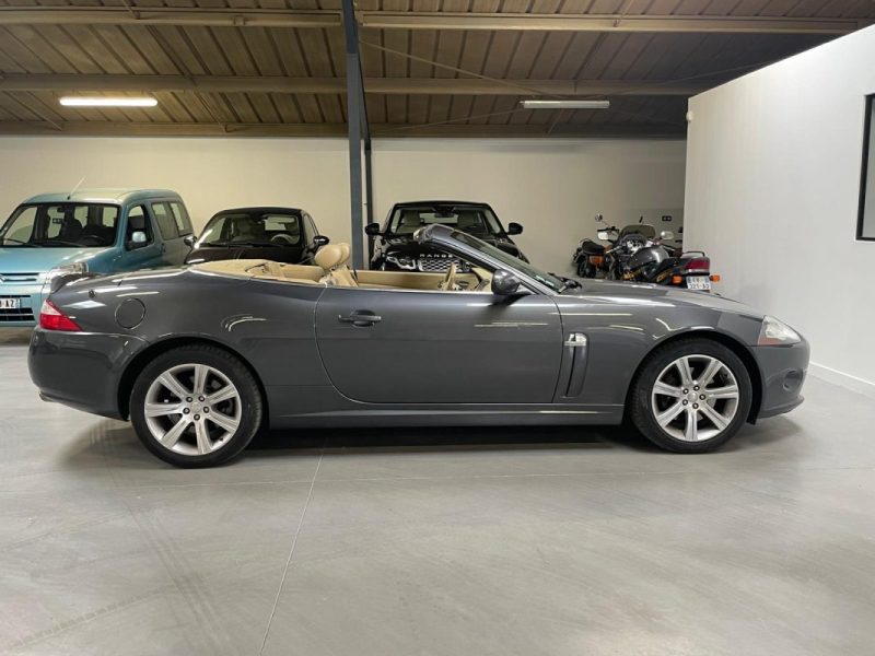 JAGUAR XK CONVERTIBLE 2006