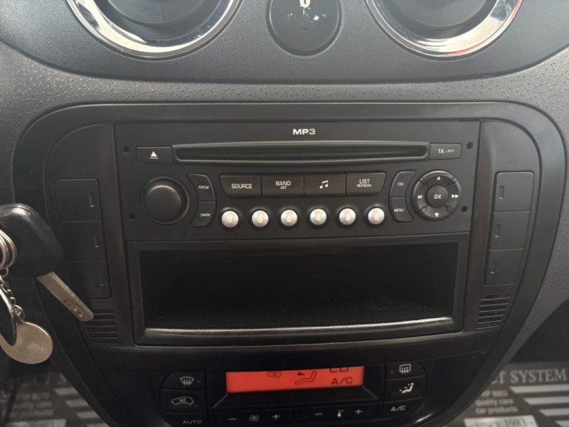 CITROEN C3 1.4 HDi 70 Exclusive 🚗 Clim ❄️ / Régulateur ⚙️ / Distri OK 🔧 / Garantie 6 mois ✅