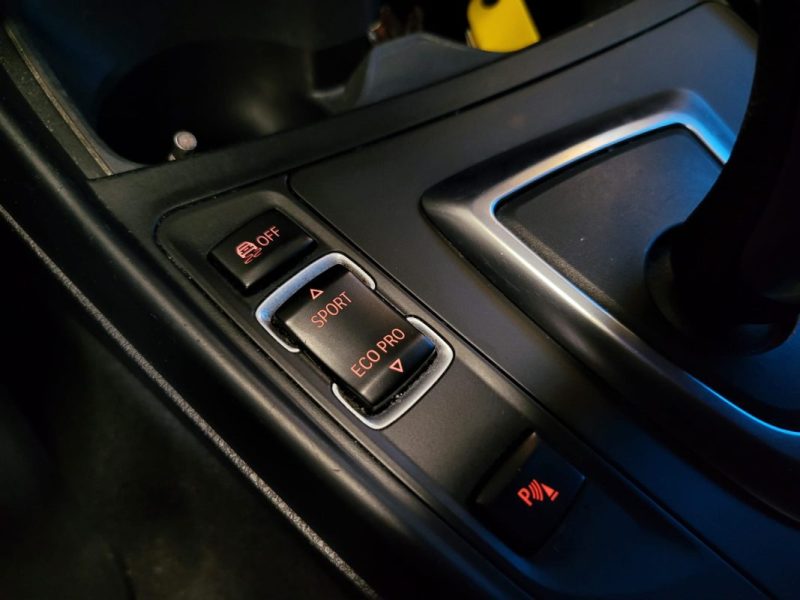 BMW SERIE 1 118D 136CH URBAN CHIC BVA / RADAR AV ET AR / SIEGES CUIR / SUIVI COMPLET