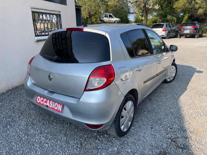 RENAULT CLIO III 1.5 dci 70CV