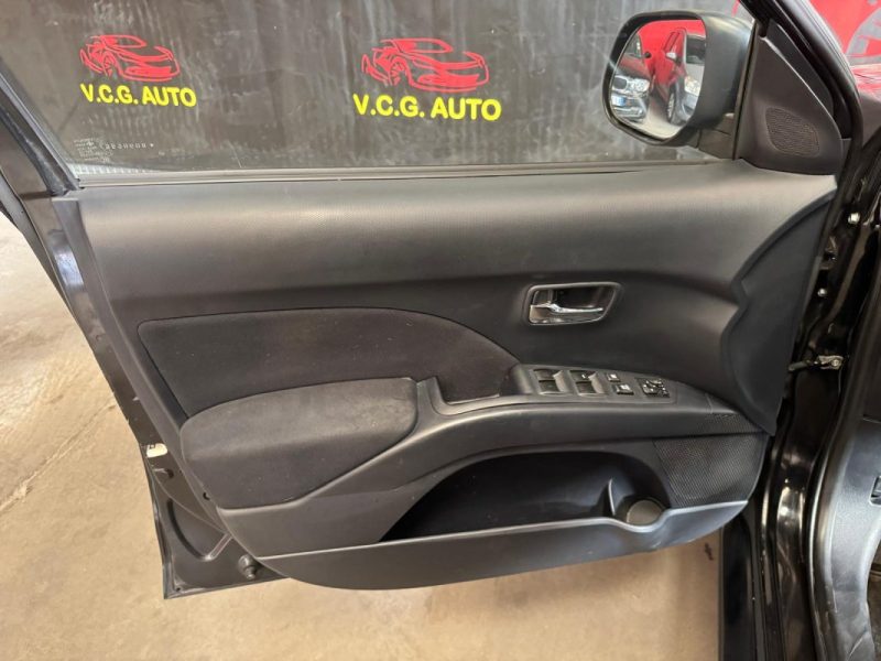 PEUGEOT 4007 2.2 HDI 156 Premium 