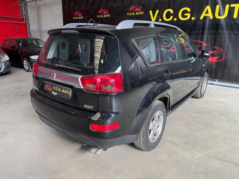 PEUGEOT 4007 2.2 HDI 156 Premium 