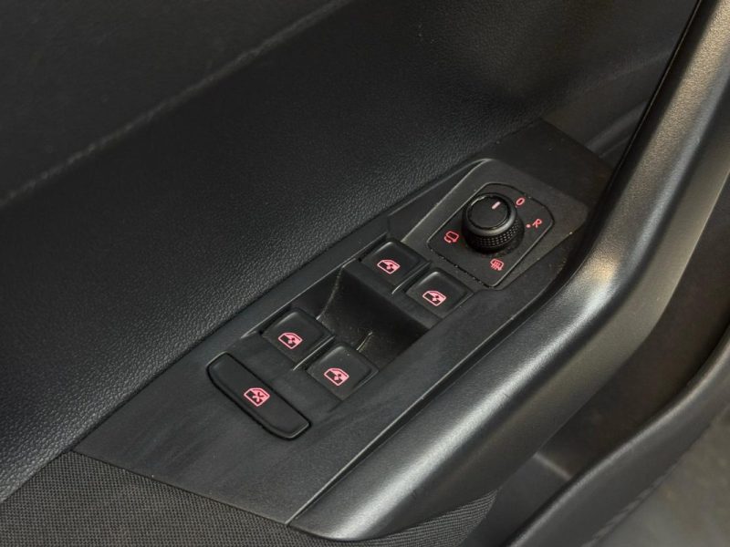 VOLKSWAGEN POLO 1.0 TSI STYLE 95 cv