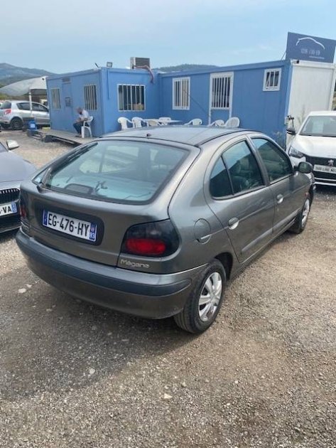 RENAULT MEGANE RT 1.6E BOITE AUTOMATIQUE 