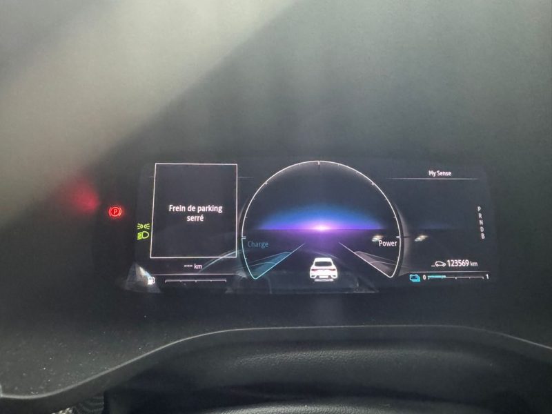 RENAULT ARKANA E-TECH 2022