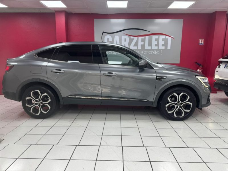 RENAULT ARKANA E-TECH 2022