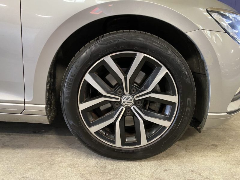 VOLKSWAGEN PASSAT 1.6 TDI 120ch BlueMotion Confortline DSG7