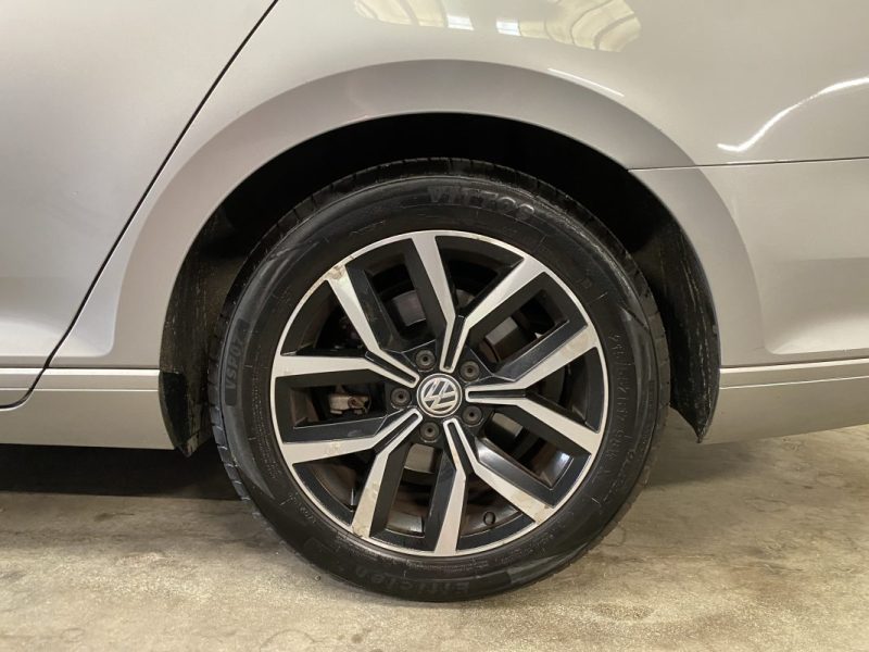 VOLKSWAGEN PASSAT 1.6 TDI 120ch BlueMotion Confortline DSG7