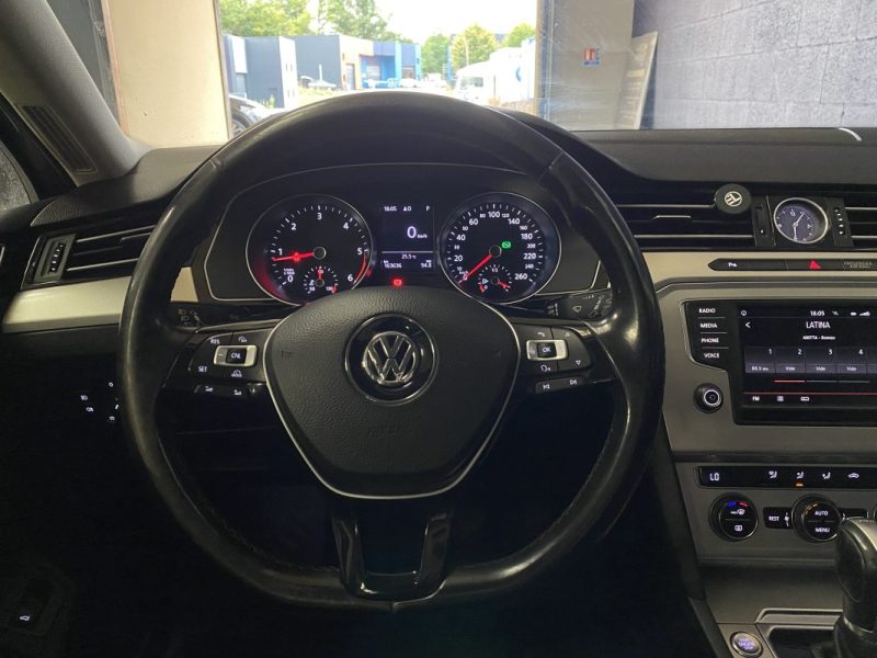 VOLKSWAGEN PASSAT 1.6 TDI 120ch BlueMotion Confortline DSG7