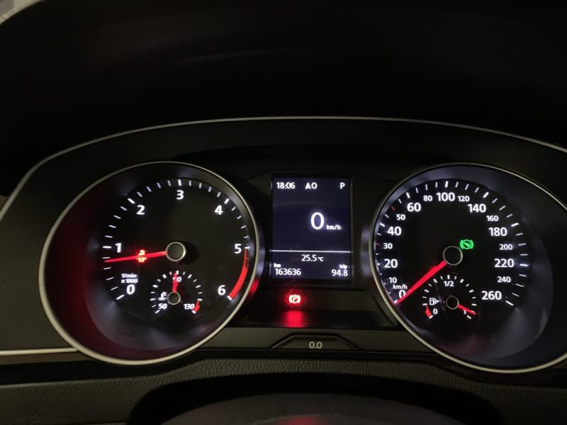 VOLKSWAGEN PASSAT 1.6 TDI 120ch BlueMotion Confortline DSG7