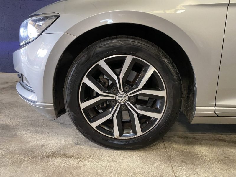 VOLKSWAGEN PASSAT 1.6 TDI 120ch BlueMotion Confortline DSG7
