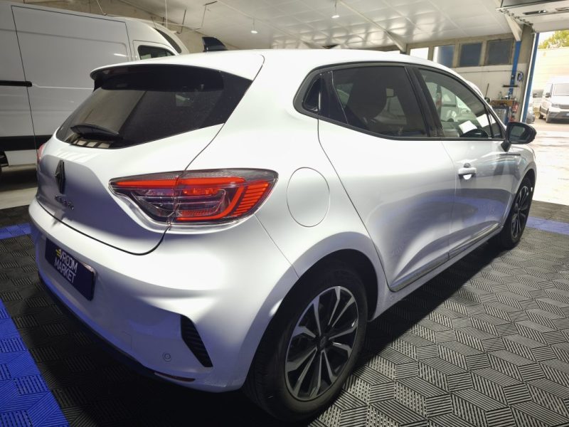 RENAULT CLIO 5 1.0 TCE 100 TECHNO GPL ESSENCE 2024