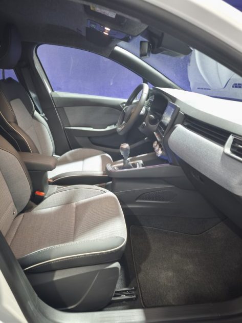 RENAULT CLIO 5 1.0 TCE 100 TECHNO GPL ESSENCE 2024