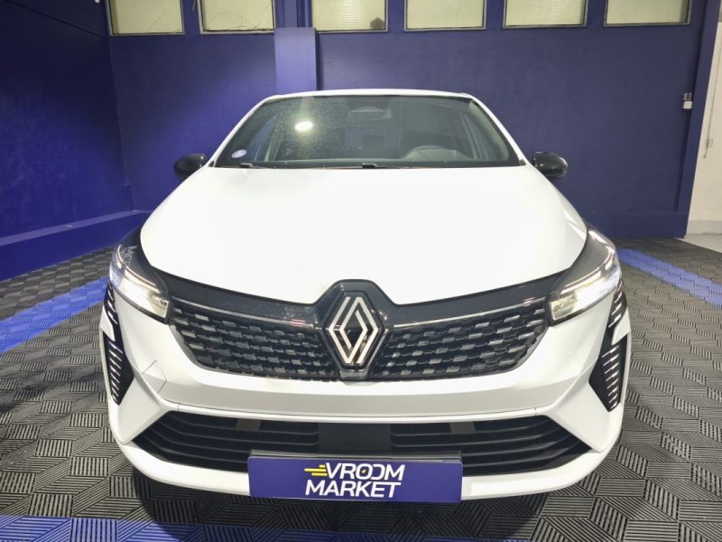 RENAULT CLIO 5 2024