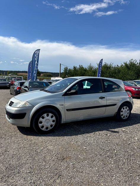 RENAULT MEGANE 1.6i 16V