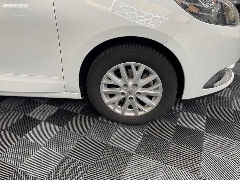 RENAULT MEGANE SCENIC 2014