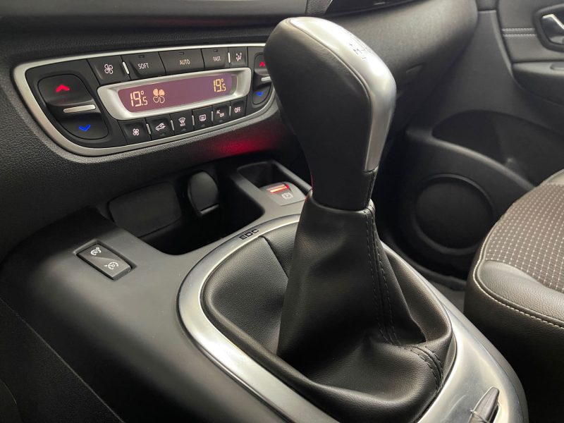 RENAULT MEGANE SCENIC 2014